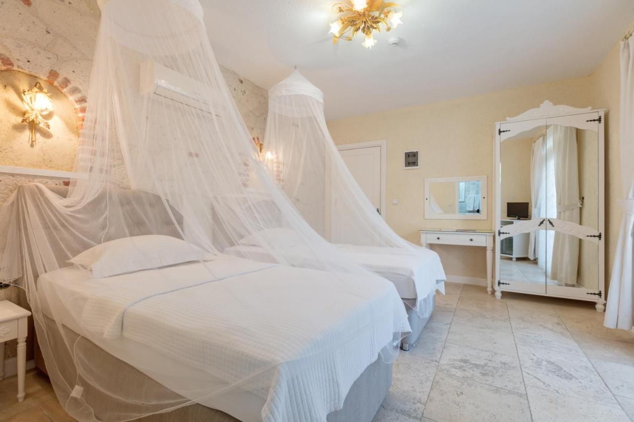 Alaroof Hotel Alacatı Bagian luar foto