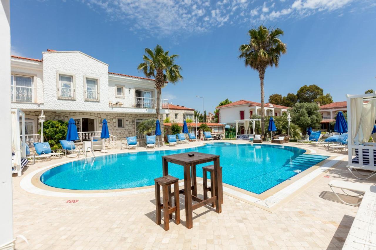 Alaroof Hotel Alacatı Bagian luar foto