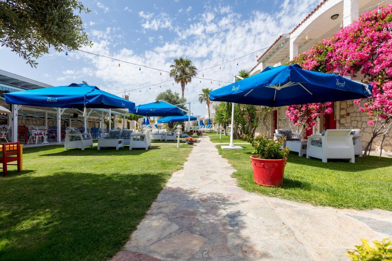 Alaroof Hotel Alacatı Bagian luar foto