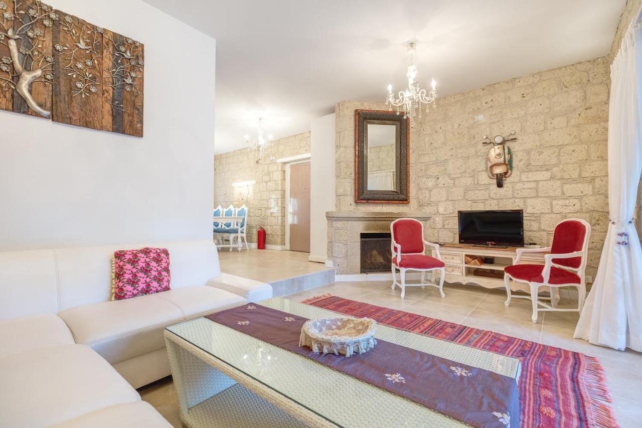 Alaroof Hotel Alacatı Bagian luar foto