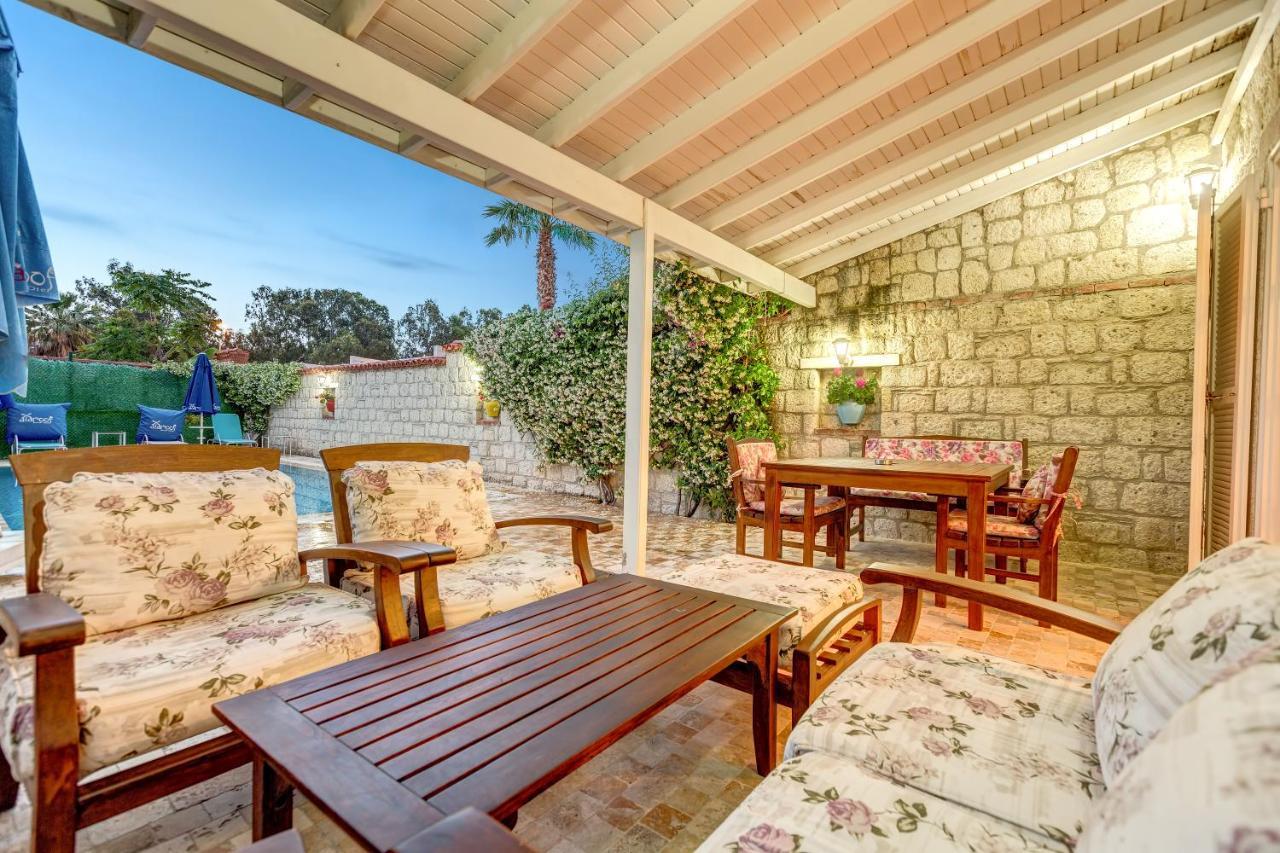 Alaroof Hotel Alacatı Bagian luar foto