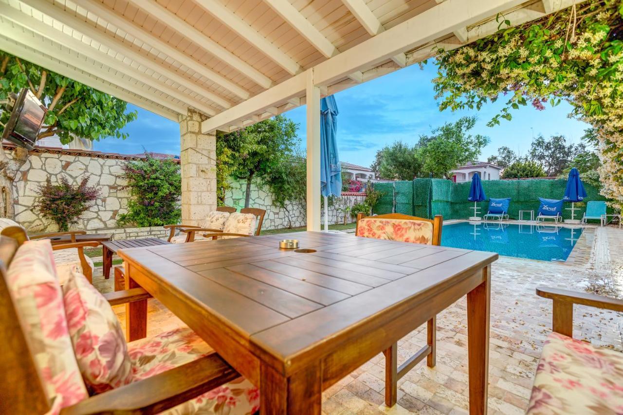 Alaroof Hotel Alacatı Bagian luar foto